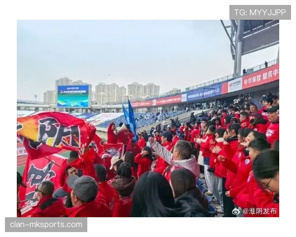 布拉格劲旅新赛季点燃球迷热情，球队历史与激情再掀热潮