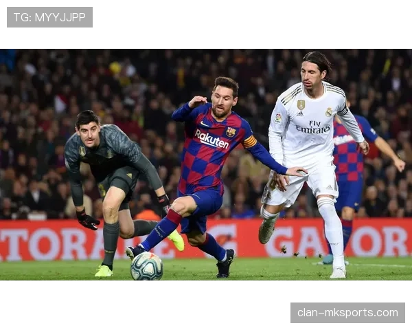 拉莫斯这训练完直接去夜店蹦到凌晨？自律人设碎一地